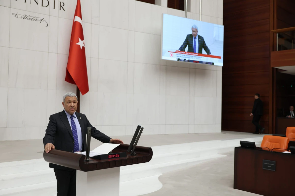 CHP'li Orhan Sümer'den Adana Futboluna Acil Destek Çağrısı!