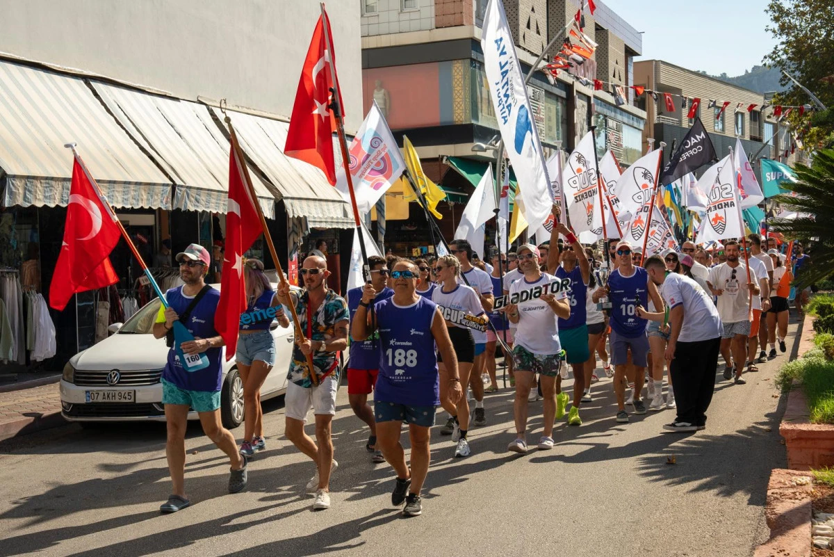 Corendon Airlines, sporu, denizi ve Cumhuriyet coşkusunu bir araya getiriyor