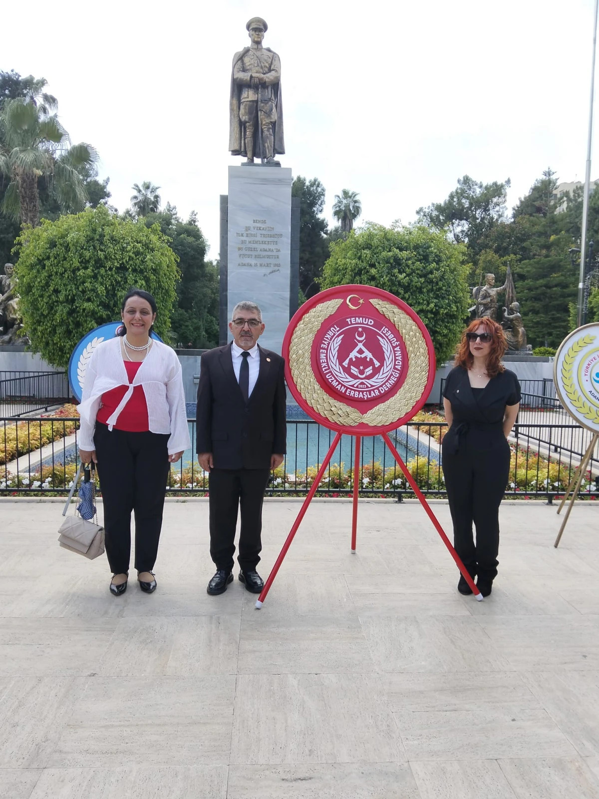 Cumhuriyet&ccedil;i Yazarlar 19 Mayıs&rsquo;ta Uzman &Ccedil;avuşları Yalnız Bırakmadı