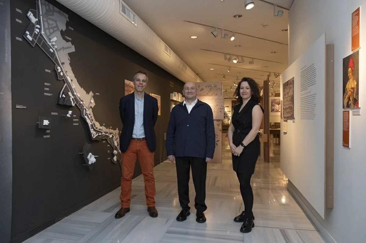 C&Uuml;MLE FENER BURADA: HANE, MAHALLE, SARAY VE ŞEHİR