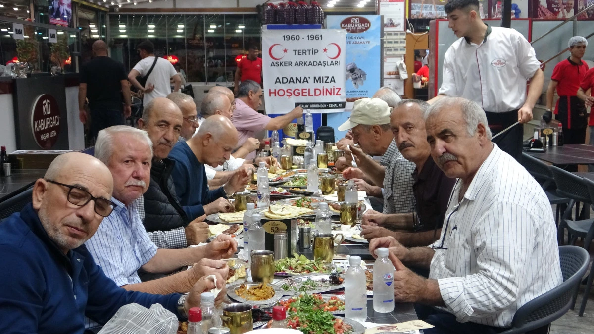 Diyarbakır'da 45 yıl önce askerlik yaptılar, Adana'da buluştular