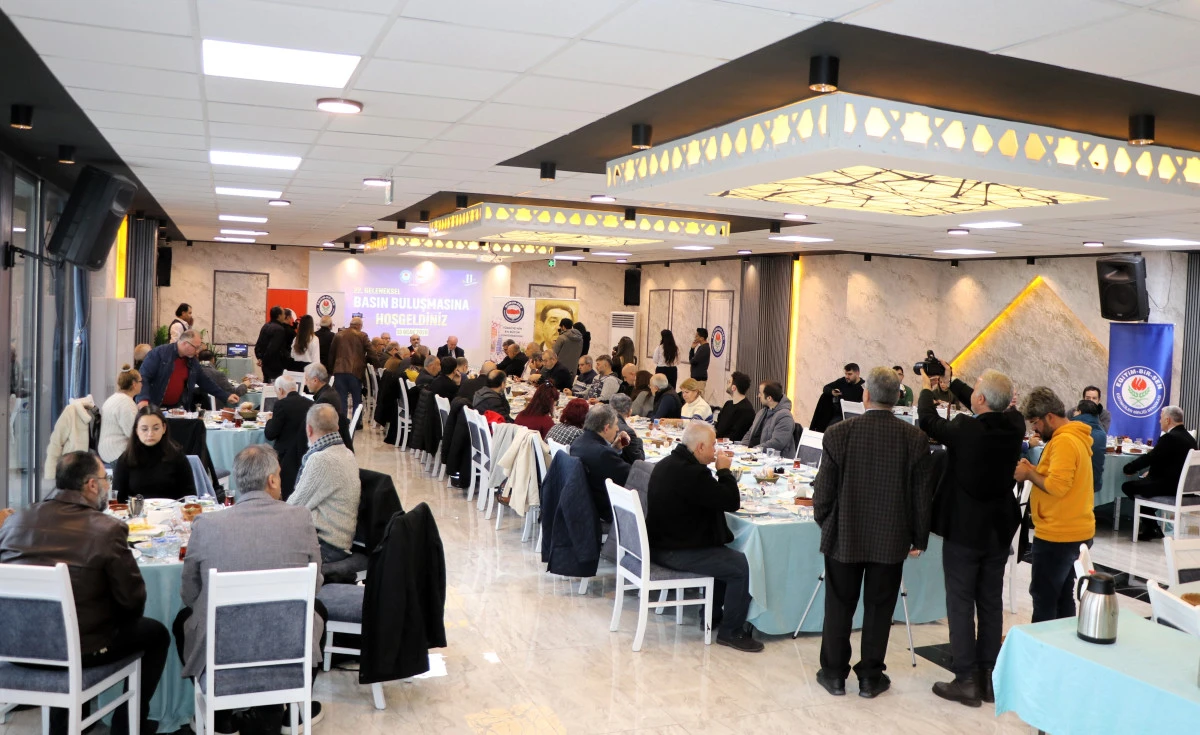 EĞİTİM-BİR-SEN ADANA ŞUBESİ&rsquo;NİN 22. GELENEKSEL BASIN BULUŞMASI&rsquo;NA YOĞUN İLGİ