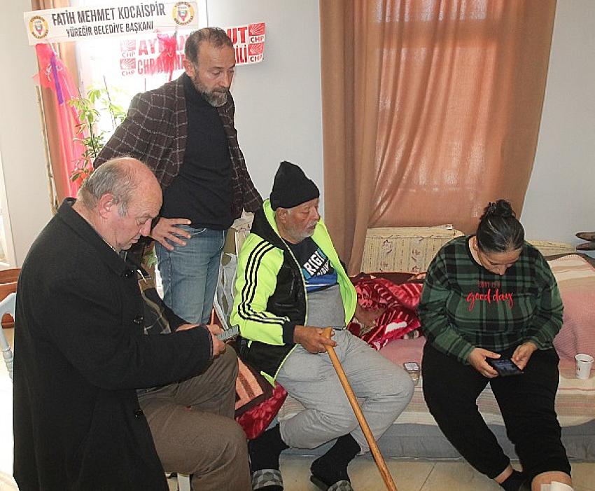 Depremzede baba-kız  Yürekleri dağladı