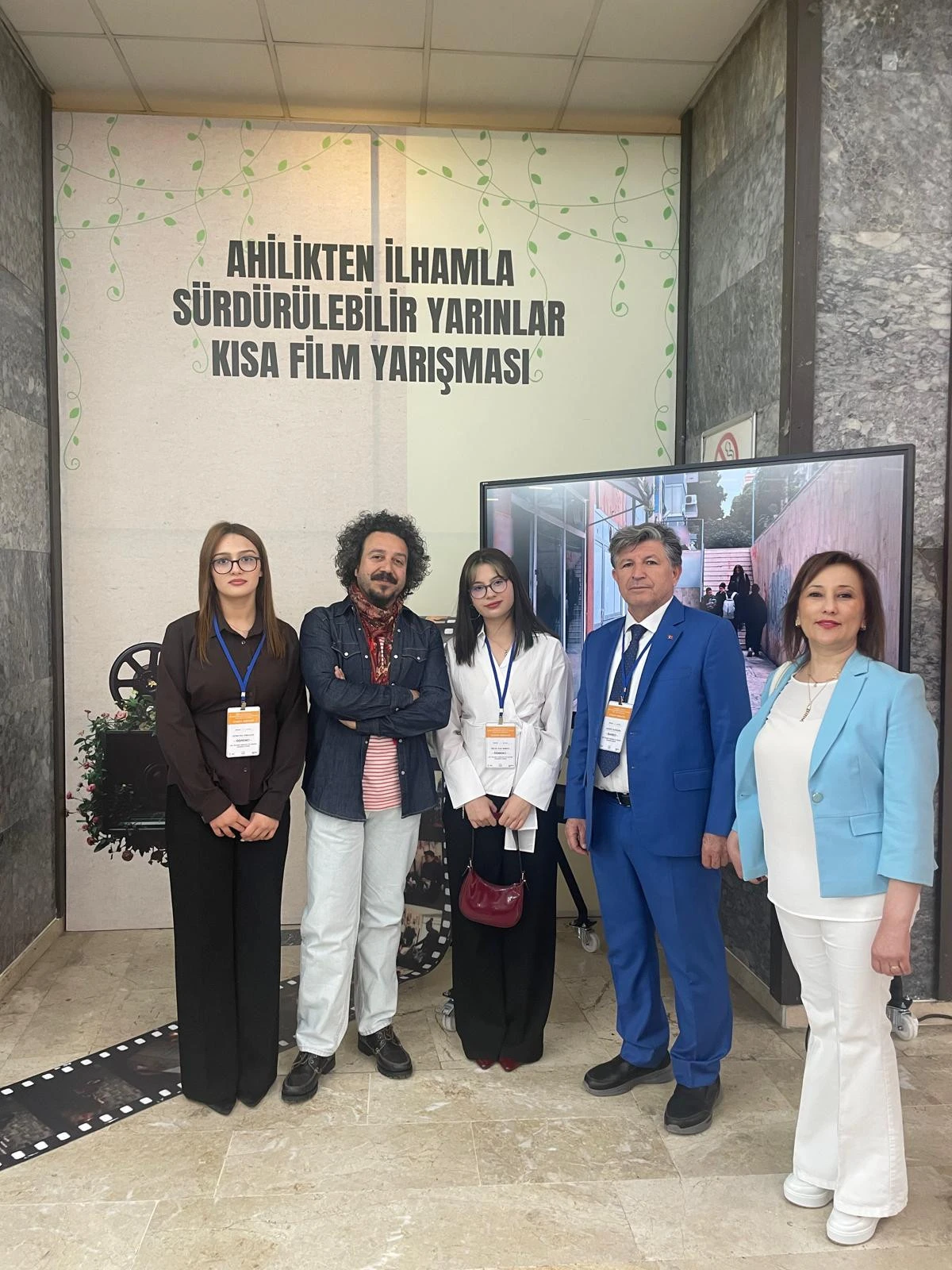 &ldquo;Emanet&rdquo;İn &Ouml;d&uuml;l&uuml;n&uuml; Aldılar