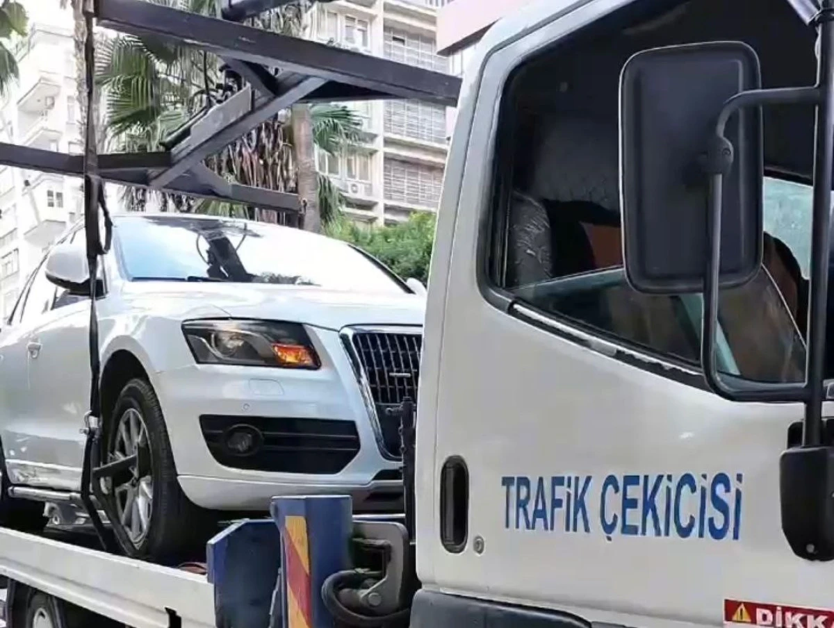 Engelli park yerlerine araçlarını koyan sürücülere ceza kesildi