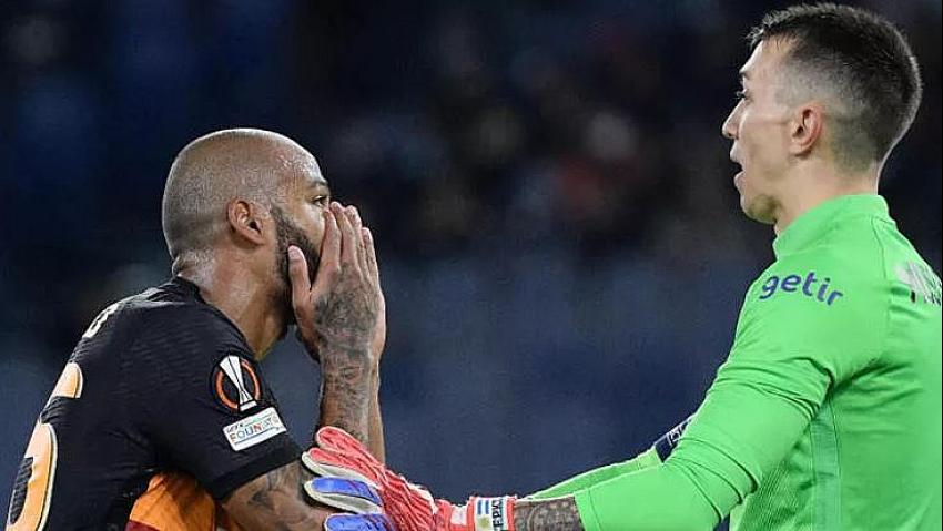 Galatasaray'ın Brezilyalı Stoperi Marcao Trafik Kazası Geçirdi