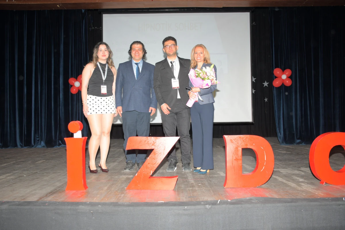 İzmir'de Diş Hekimliği Öğrencileri Geleceği Şekillendiriyor mu?