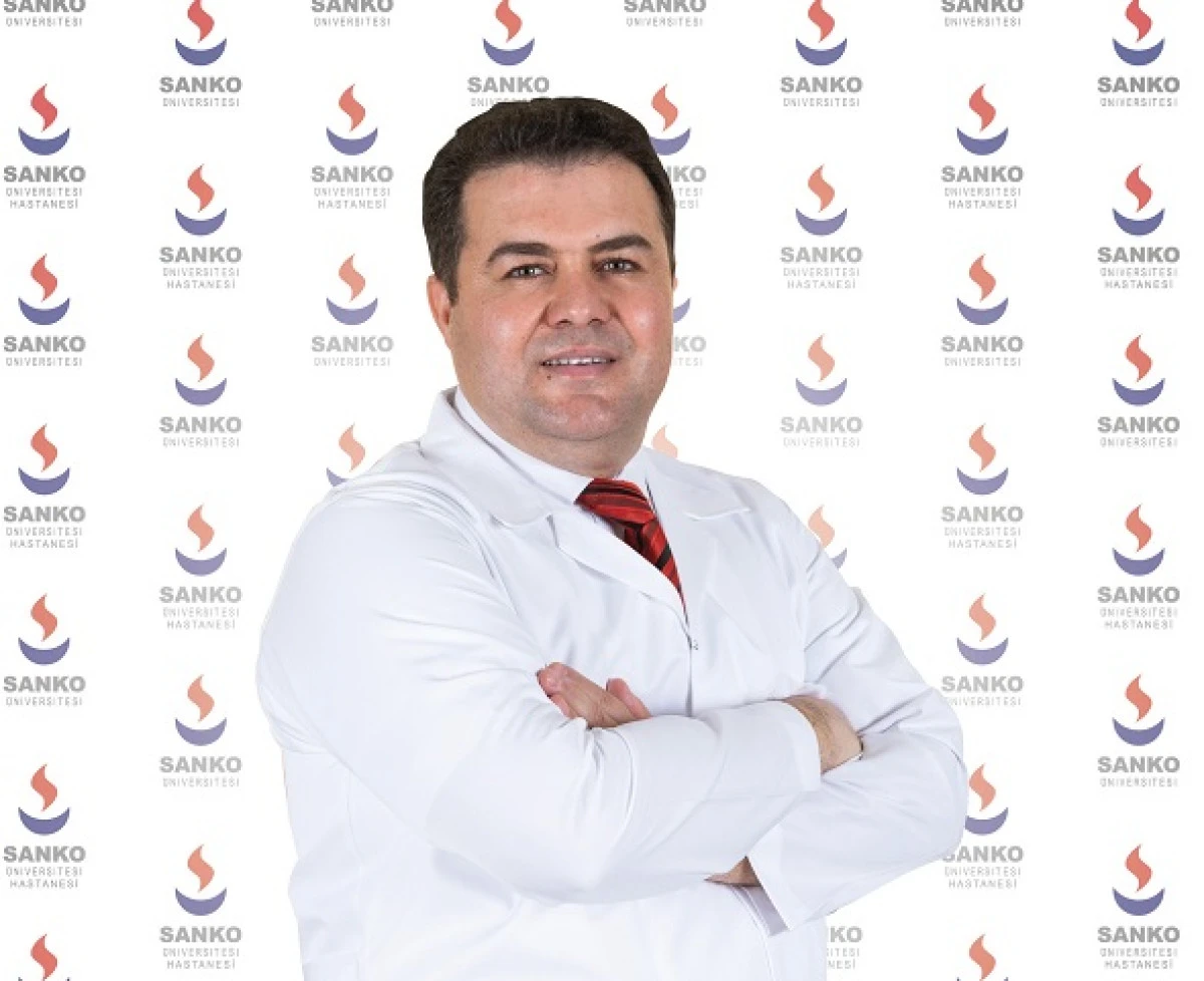 HIV, TÜM YAŞ GRUPLARINDA ENFEKSİYONA NEDEN OLAN BİR VİRÜSTÜR