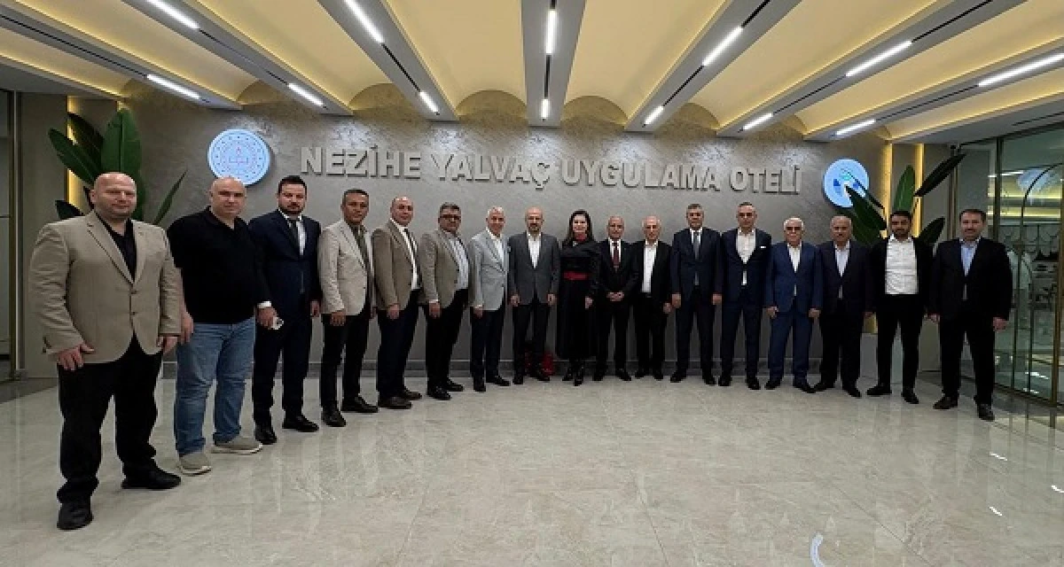 İspir ve &Ouml;zdoğan&rsquo;a  &lsquo;hayırlı olsun&rsquo; yemeği