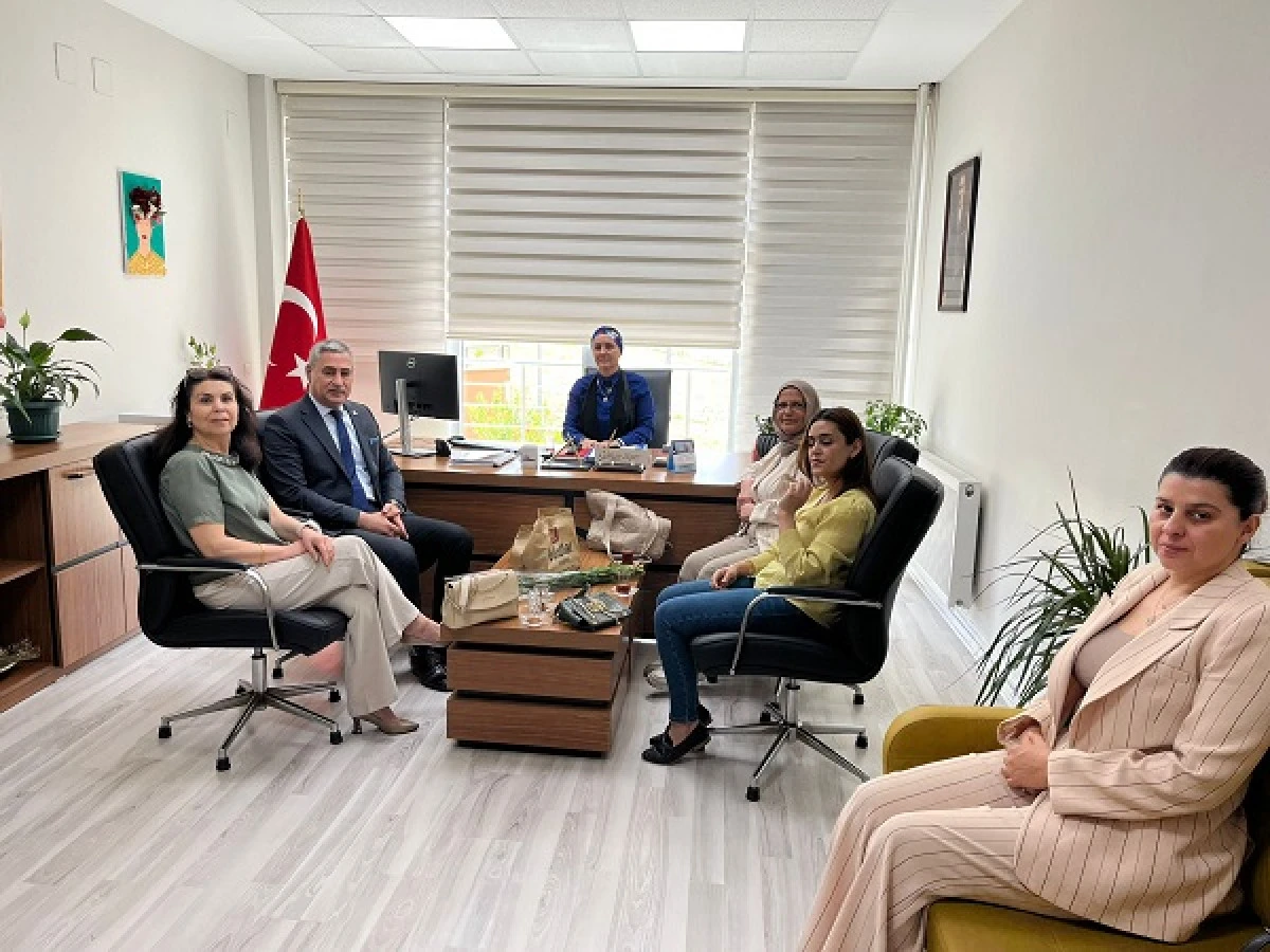 İYİ Parti Adana İl Teşkilatından Huzurevi Ziyareti