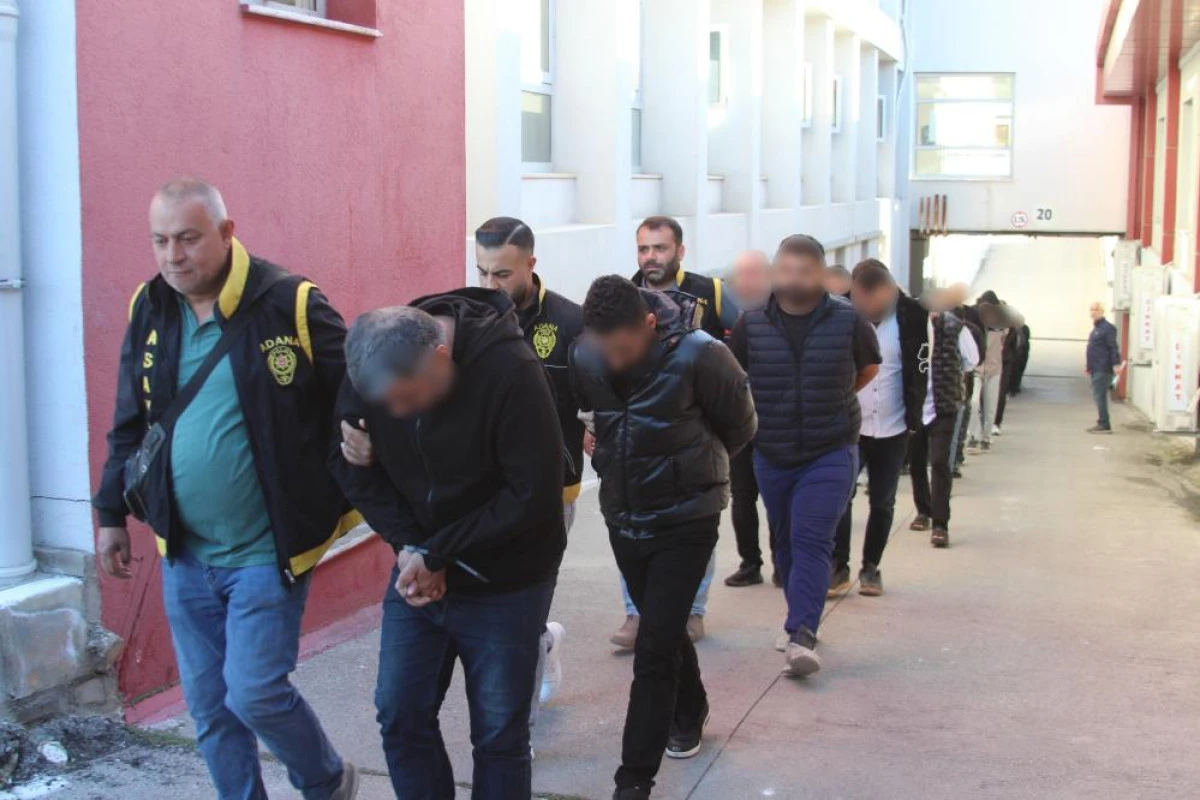 Kurgu Kazalarla Milyonlarca Liralık Vurgun! 79 G&ouml;zaltı 