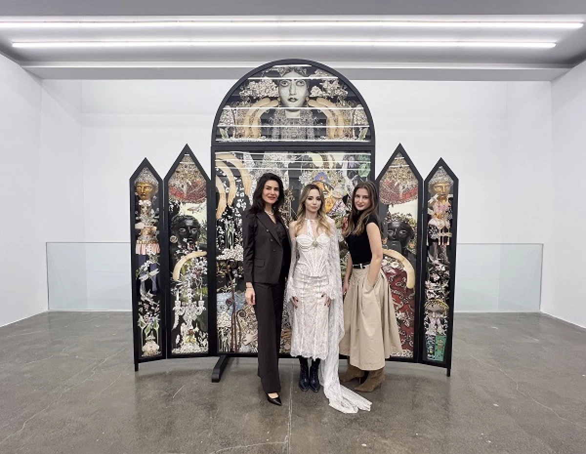 Lal Batman, &ldquo;The Grand Excess&rdquo; sergisinde