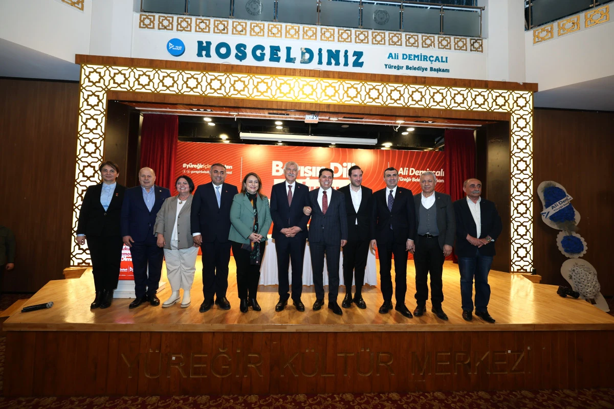 PROF. DR. AHMET &Ouml;ZER ADANALILARLA BULUŞTU