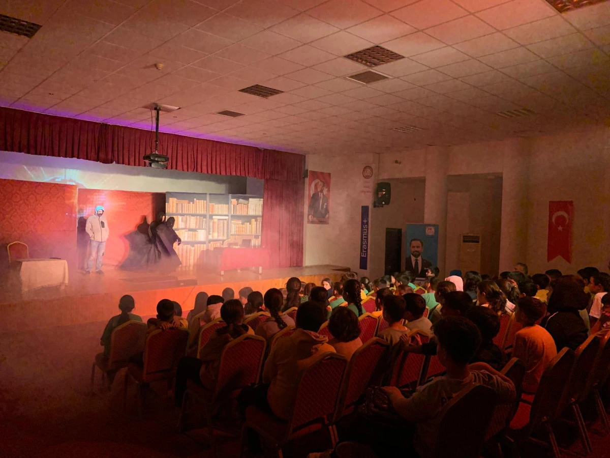 Sarıçam Belediyesi’nden Bağımlılıkla Mücadelede Örnek Etkinlik