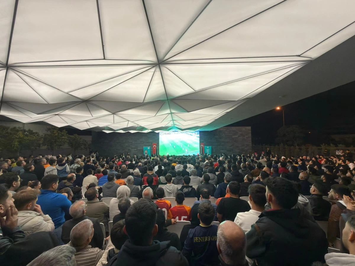 Sarıçam'da Derbi Coşkusu