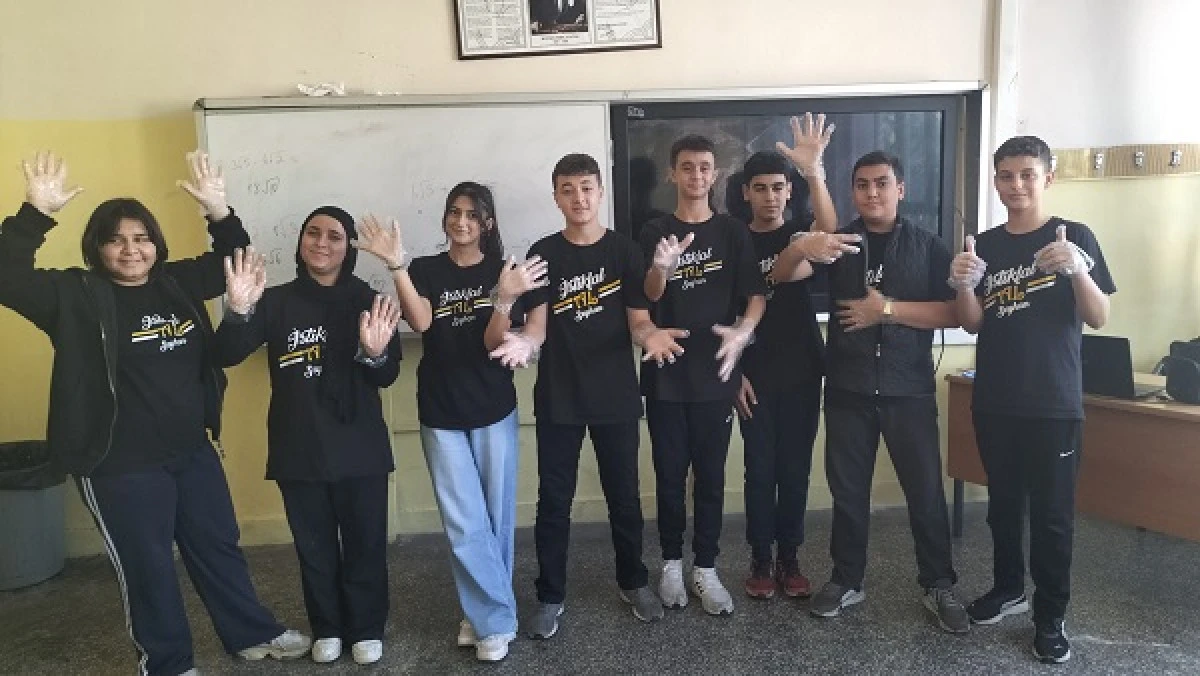  Seyhan İstiklal Anadolu Lisesi’nden Örnek Temizlik Projesi