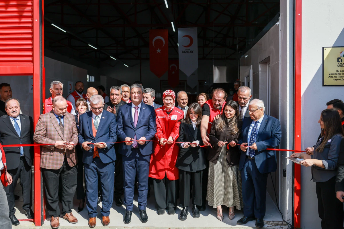 T&Uuml;RK KIZILAY ADANA&rsquo;DA YENİ AŞEVİ A&Ccedil;TI