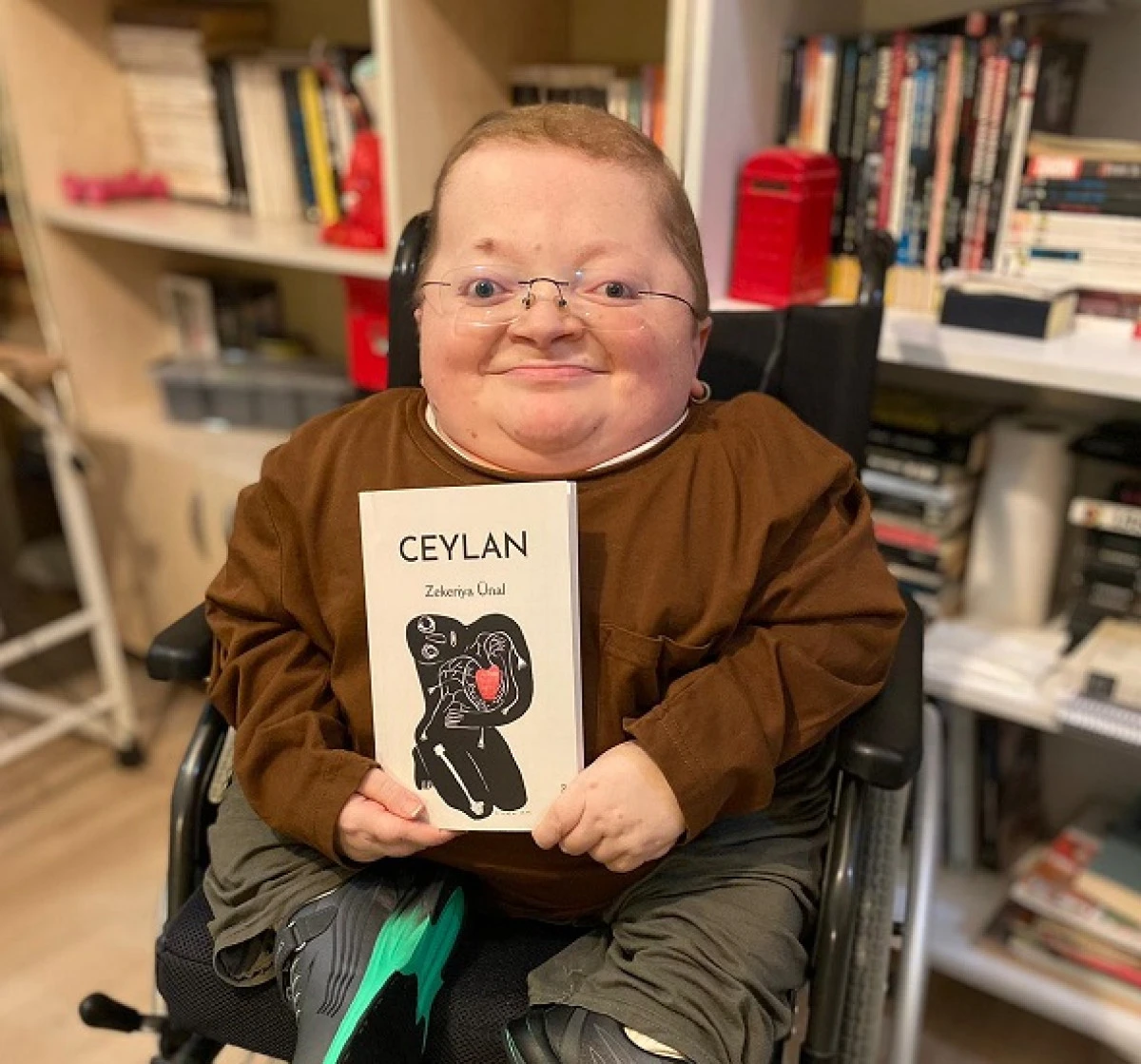 ZEKERİYA &Uuml;NAL&rsquo;DAN &Ccedil;ARPICI BİR ROMAN: CEYLAN